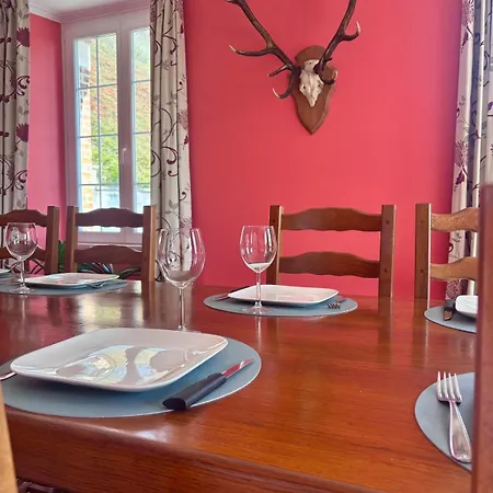 Ferienhaus Demeure De Caractere Des Roses Cirey-sur-Blaise